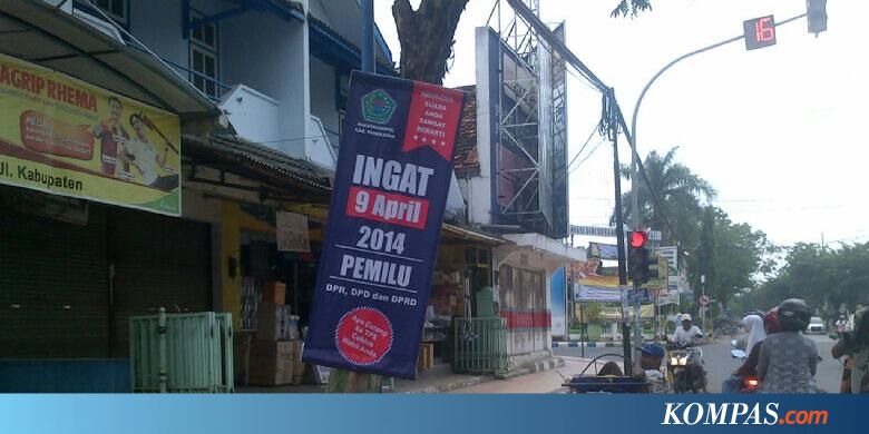 Poster Sosialisasi Pemilu Dipaku di Pohon, Pemerintah 