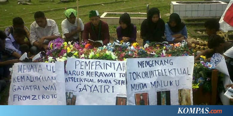 Sumpah Pemuda, Mahasiswa Ziarah ke Makam Gayatri - Kompas.com
