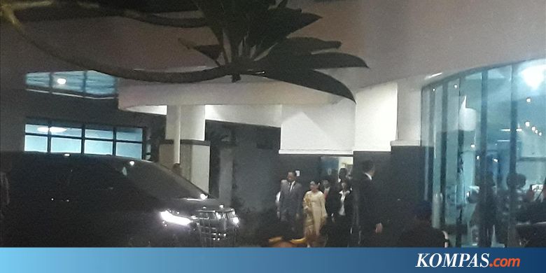 Ini Obrolan Jokowi Saat Jenguk Risma di Rumah Sakit - Kompas.com - KOMPAS.com