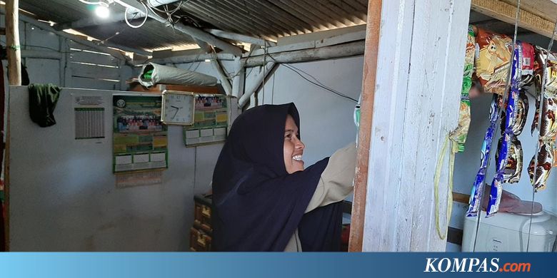 Kisah Miris Guru di Banten Tinggal di WC Sekolah Bersama Suami dan 2 Anaknya