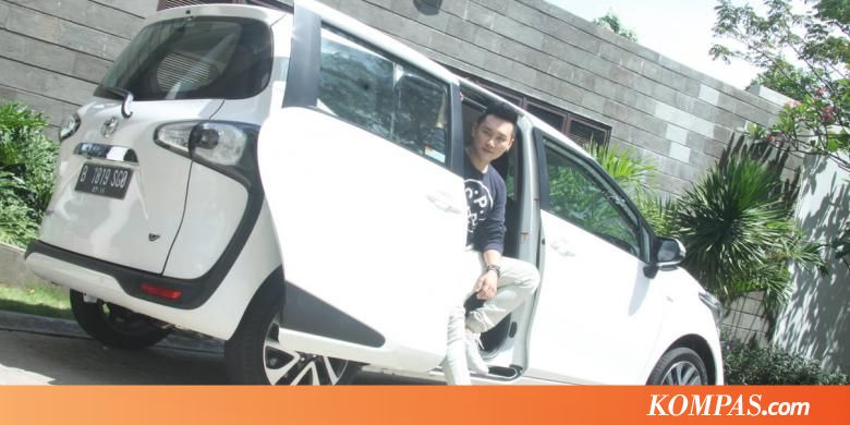 Cerita Seorang Fotografer tentang  Toyota  Sienta 