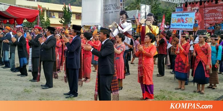 Warna-warni Pembukaan Festival Danau Toba 2016 - Kompas.com
