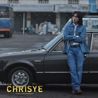 Aktor Vino G Bastian dalam film Chrisye