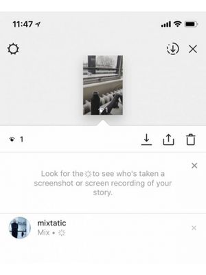Notifikasi Instagram untuk memberitahukan nama akun lain yang mengambil screenshot atau screen recording dari Stories yang diunggah pengguna.