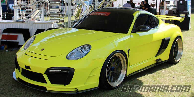 Porsche Cayman S milik Ferry Gunawan dari Zoom Bodyworks mendapat hasil tes suara knalpot 117,4 dB