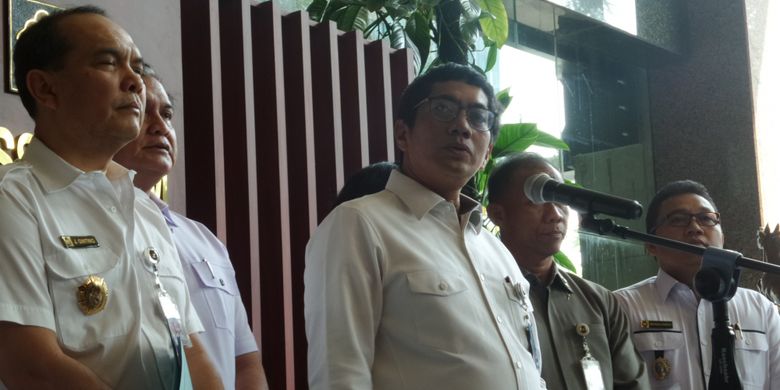 Dirjen AHU Kemenkumham Freddy Harris mengumumkan pencabutan status badan hukum ormas HTI di kantor Kemenkumham, Jakarta, Rabu (19/7/2017).