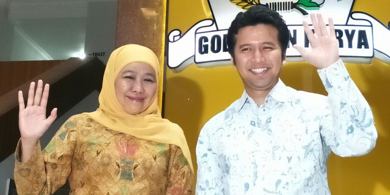 Bakal pasangan calon gubernur dan wakil gubernur Jawa Timur, Khofifah Indar Parawansa (kiri) dan Emil Dardak (kanan). Keduanya memastikan diri akan ikut pada pemilihan gubernur Jatim 2018. Jakarta, Rabu (22/11/2017). 