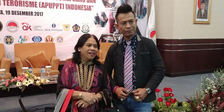 Dosen Hukum Pidana Universitas Sumatera Utara Mahmud Mulyadi usai menjadi moderator diskusi yang digelar Pusat Pelaporan dan Analisis Transaksi Keuangan, di Kantor PPATK, Jakarta, Selasa (19/12/2017).  