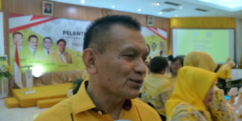 Sekjen Partai Golkar Lodewijk Freidrich Paulus saat ditemui di kantor DPP Partai Golkar, Slipi, Jakarta Barat, Minggu (18/3/2018).