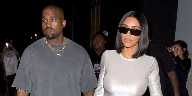 Kim Kardashian bersama suaminya Kanye West.