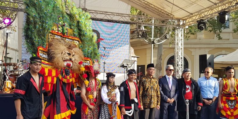 Perkenalkan budaya Indonesia melalui Indonesia Cultural Festival 2018 di Azerbaijan. 