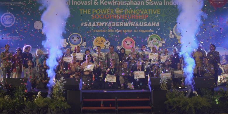 Festival Inovasi Kewirausahaan Siswa Indonesia (FIKSI) telah berlangsung di Yogyakarta 1-6 Oktober 2018 dan ditutup dengan pengumuman pemenang (6/10/2018).