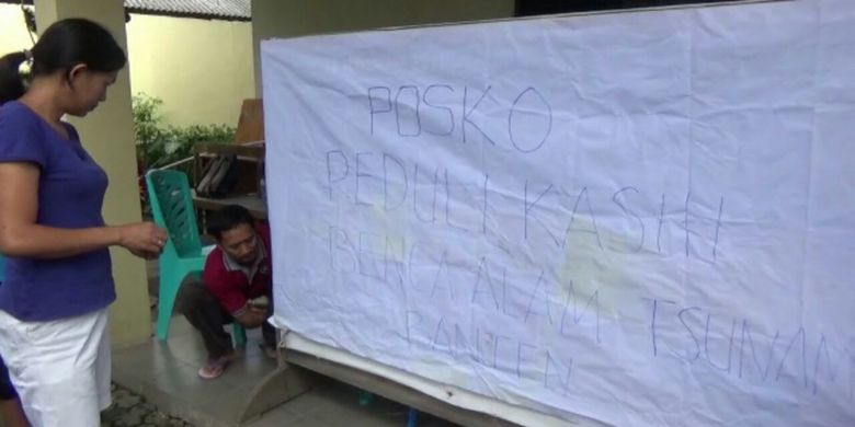 Pengurus Gereja Jordan Toraja Mamasa Kalilis menggalang bantuan dan membuka posko kemanusiaan untuk korban tsunami di Banten, Jawa Barat. 