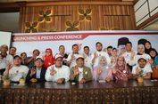 Jalani Umrah, Pasangan Asyik Tinggalkan Pilkada Jabar Sem entara Waktu