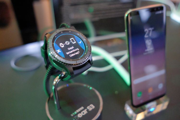 Smartwatch Samsung Gear S3 bisa dipasangkan dengan Galaxy S8 dan S8+