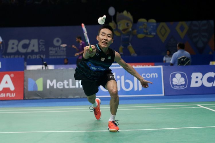 Pemain tunggal putra Malaysia, Lee Chong Wei bertanding melawan pemain tunggal putra India, Prannoy Haseena Sunil Kumar pada pertandingan babak kedua BCA Indonesia Open Super Series Premier 2017 di Plenary Hall, Jakarta Convention Center, Kamis (15/6/2017). Lee Chong Wei gagal melaju ke perempat final setelah kalah dengan skor 10-21 dan 18-21.