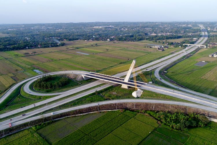 Jembatan Klodran di Tol Solo-Kertosono