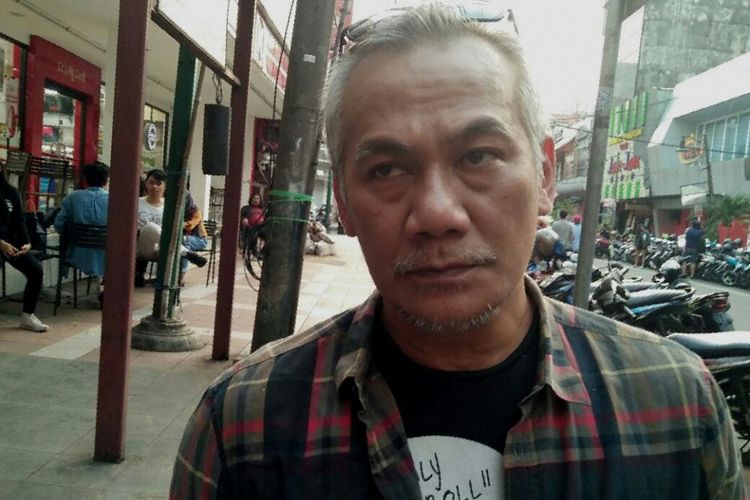 Tio Pakusadewo saat ditemui di kedai Filosopi Kopi, Melawai, Jakarta Selatan, Senin (3/7/2017).