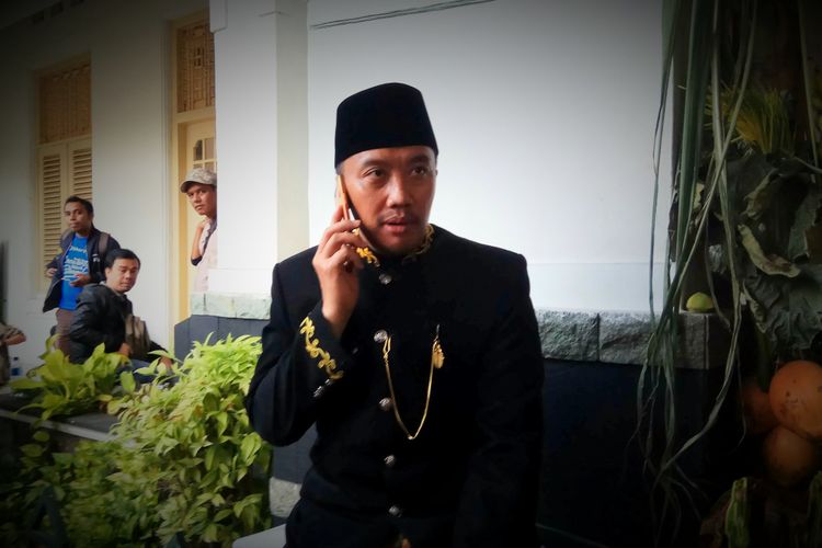 Menteri Pemuda dan Olahraga (Menpora) RI Imam Nahrawi saat menghadiri gelaran Nikah Masal bertajuk PKB Mantu di Gedung Pegadaian Pusat disebelah Kantor PBNU, Jalan Keramat Raya, Jakarta Pusat, Jumat (25/8/2017).