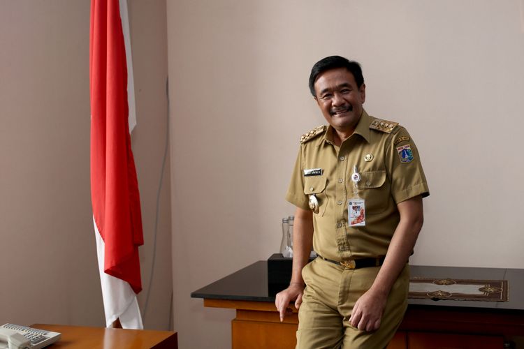 Gubernur DKI Jakarta Djarot Saiful Hidayat saat wawancara dengan kompas.com di Balai Kota DKI Jakarta, Senin (4/9/2017). 