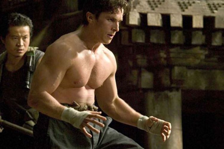 Christian Bale dalam Batman Begins