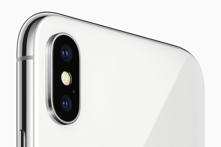 Kamera iPhone X, dual camera resolusi 12 megapiksel.