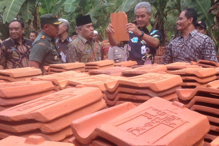 Genteng Sokka di Kabupaten Kebumen, Jawa Tengah, Rabu (13/9/2017)