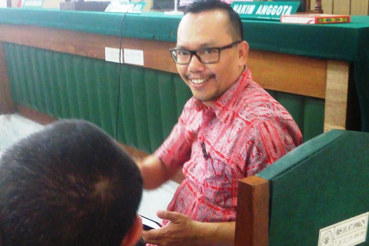 Ramadhan Pohan di PN Medan mengaku tidak terima dituduh melakukan penipuan dan siap lakukan sumpah pocong, Kamis (28/9/2017)