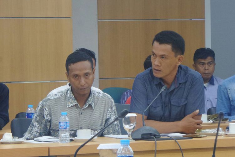 Warga Pulau Pari mengadu ke Komisi A DPRD DKI Jakarta, Selasa (3/10/2017). 