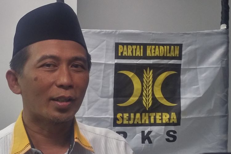 Ketua PKS Jatim Arif Hari Setiawan