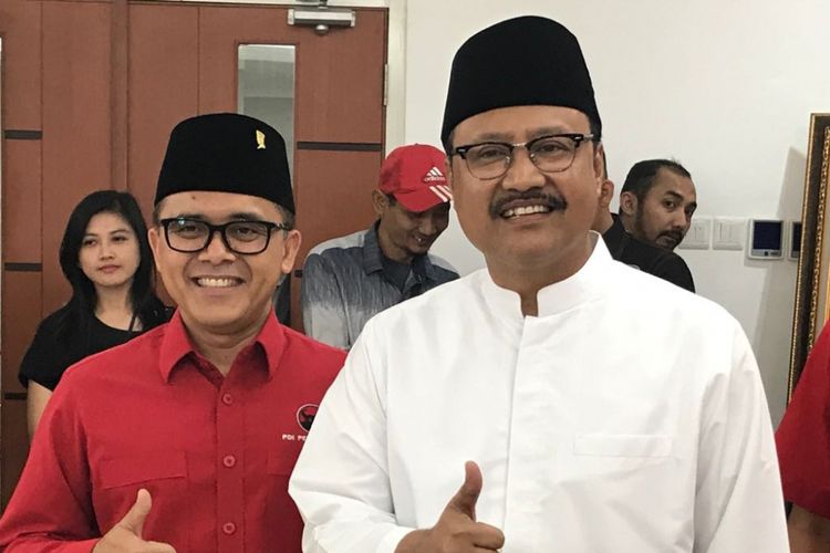 Pasangan bakal calon gubernur dan wakil gubernur Jawa Timur Saifullah Yusuf dan Abdullah Azwar Anas. 