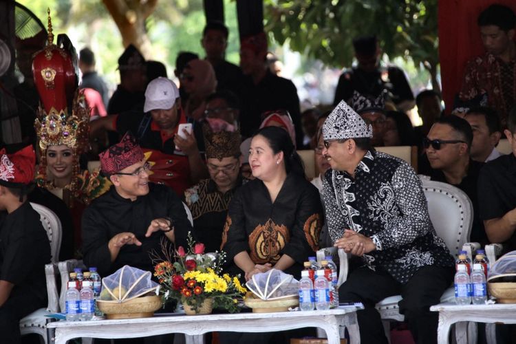 Menko Pembangunan Manusia dan Kebudayaan Puan Maharani pada acara pembukaan Banyuwangi Ethno Carnival, Sabtu (11/11/2017).
