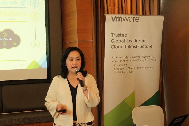 Cin Cin Go, Country Manager VMware untuk Indonesia.