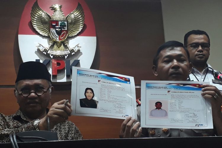 Ketua KPK Agus Rahardjo dan Kapolda Metro Jaya Irjen Idham Azis menampilkan sketsa pelaku yang diduga penyerang Novel Baswedan, Jumat (24/11/2017)