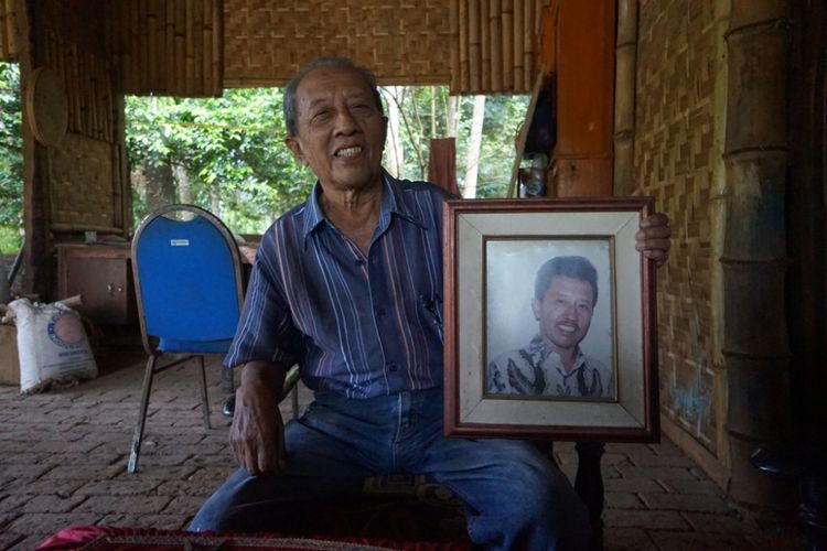 Slamet Menur (75)) salah satu pencipta tari Banyuwangi yang sempat menarikan tari Jaran Goyang pada tahun 1966