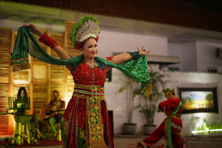 Penari Jaran Goyang saat tampil di pembukaan Cafe Jaran Goyang di Banyuwangi beberapa waktu yang lalu