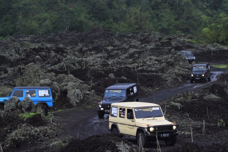 Kawasan Kaldera Gunung Batur di Kabupaten Bangli, Bali yang menjadi salah titik wisata yang dilintasi komunitas Mercedes Jip Indonesia di Banyuwangi dan Bali pada 8-12 Desember 2017.