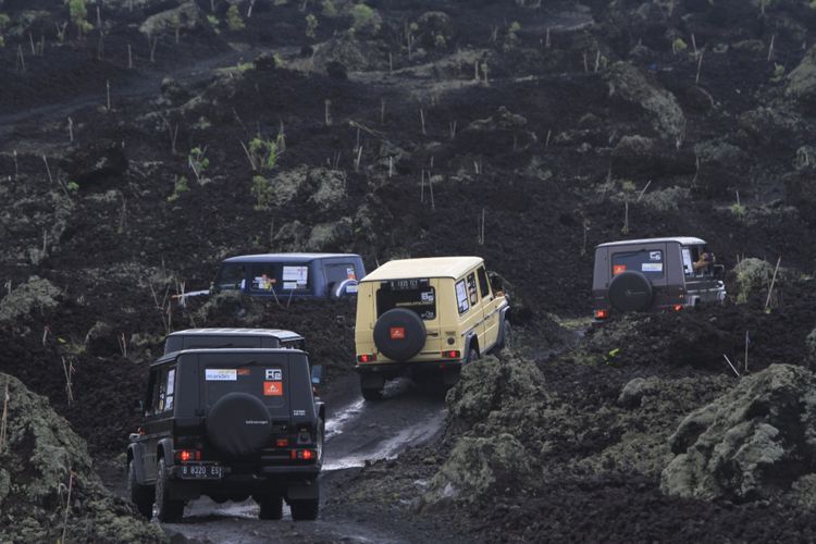 Kawasan Kaldera Gunung Batur di Kabupaten Bangli, Bali yang menjadi salah titik wisata yang dilintasi komunitas Mercedes Jip Indonesia di Banyuwangi dan Bali pada 8-12 Desember 2017.