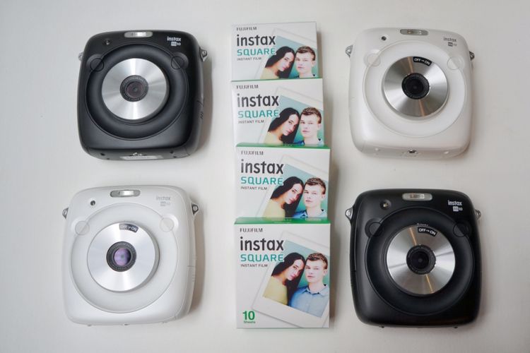 Printer foto Instax Square SQ10 kini juga tersedia dalam varian warna putih.