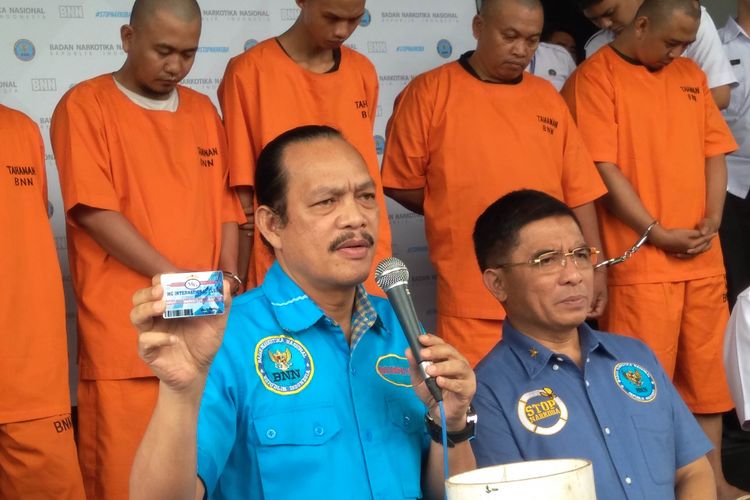Deputi Pemberantasan Badan Narkotika Nasional (BNN) Irjen Arman Depari, mengunkapkan peredaran narkoba cair di MG Club,Jakarta (21/12/2017)