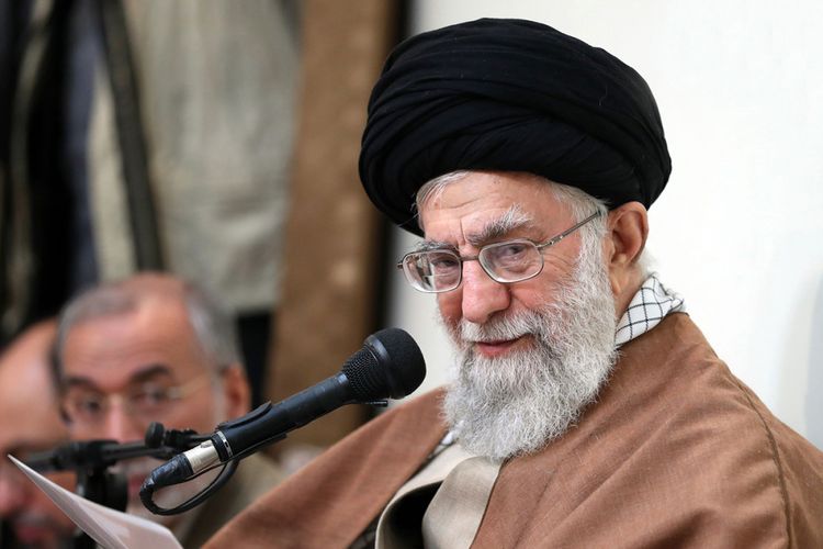 Pemimpin tertinggi Iran Ayatollah Ali Khamenei.