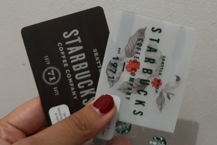 Uang elektronik Starbucks Card yang diterbitkan oleh Starbucks Indonesia.
