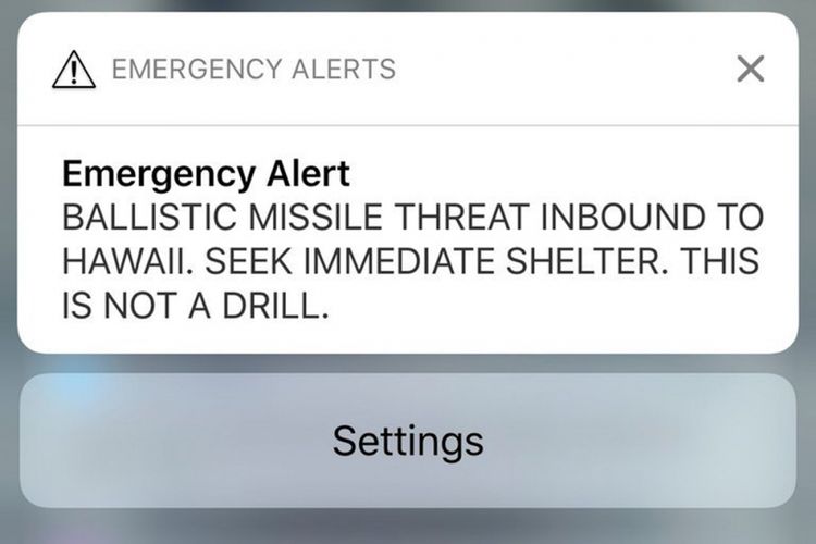 Peringatan keliru mengenai ancaman rudal muncul di ponsel-ponsel milik warga Hawaii, Amerika Serikat, pada Sabtu pagi (13/1/2018).