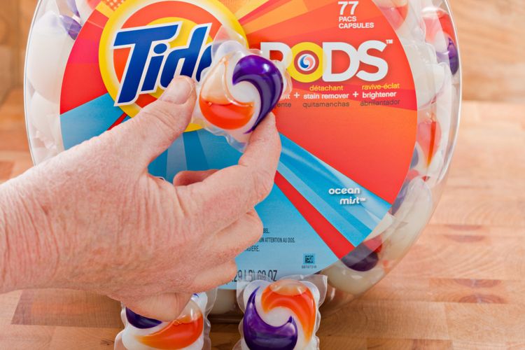 Tide Pods dikunyak saat Tide Pods Challange