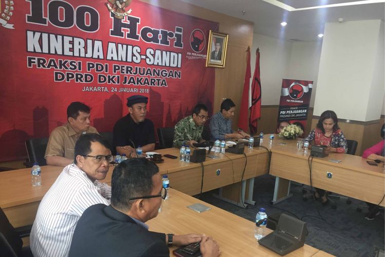 PDI-P menyampaikan 11 hal yang menjadi sorotan dalam 100 hari kerja Gubernur dan Wakil Gubernur DKI Jakarta Anies Baswedan-Sandiaga Uno, Rabu (24/1/2018).