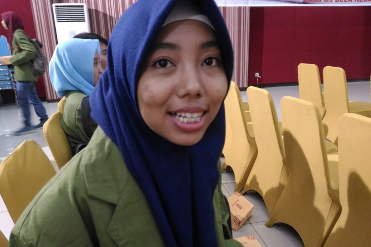 Orisda Sabilina mahasiswa semester IV Fakultas Kesehatan UPN Veteran Jakarta terpilih menjadi salah satu penerima beasiswa Bantuan untuk Mahasiswa Berprestasi dari Lippo Group.