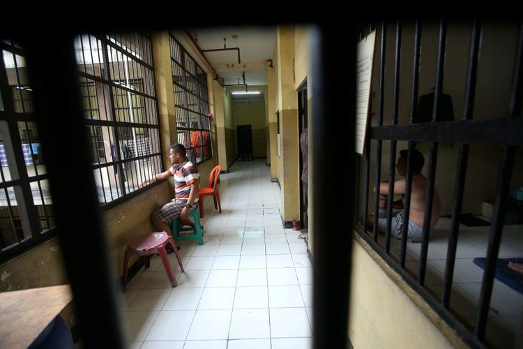 Suasana di rutan Markas Kepolisian Daerah Metro Jaya, Jakarta, Rabu (14/2/2018). Kondisi rutan terbesar di Indonesia ini memiliki fasilitas yang cukup nyaman bagi para tahanan.