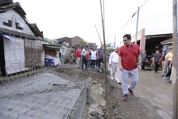 Wali Kota Semarang Hendrar Prihadi berkunjung ke Kampung Bahari Tambaklorok, Rabu (21/2/2018)