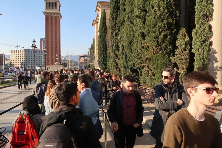 Suasana detik-detik jelang peluncuran Samsung Galaxy S9 dan S9 Plus di Hall 1 Fira Montjuic, Barcelona, Spanyol, Minggu (25/2/2018).