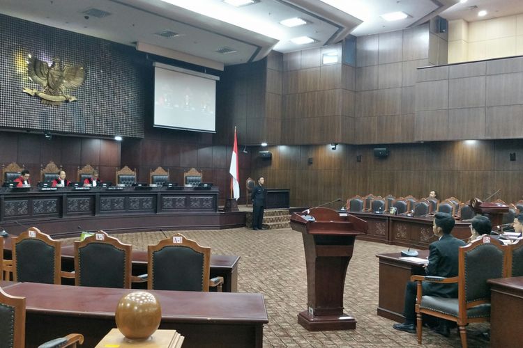 Sidang perdana uji materi UU MD3 di Ruang Sidang Mahkamah Konstitusi (MK), Jakarta, Kamis (8/3/2018)